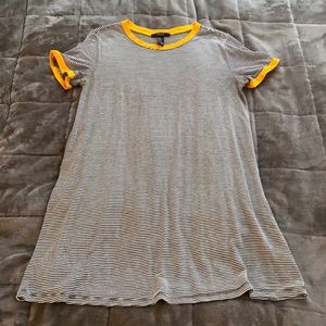 tee-shirt dress